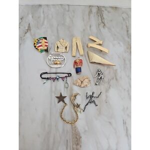 Costume Jewelry Brooch Lot Gold And Silver Tone Unique Craft Projects